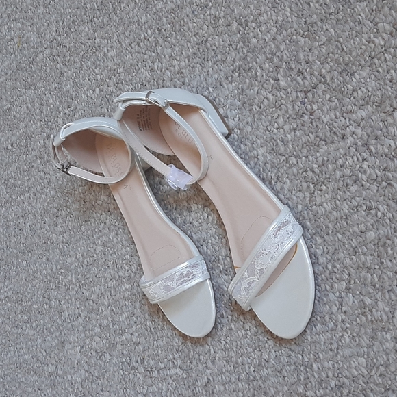 New De Blossom Collection Ankle Strap 1" Heel Sandals. - Picture 5 of 12